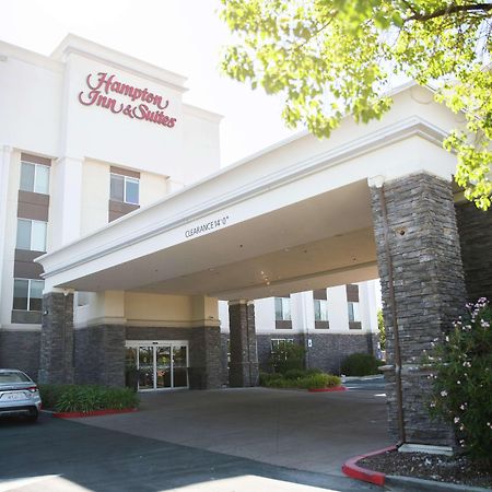 Hampton Inn & Suites Fresno Esterno foto