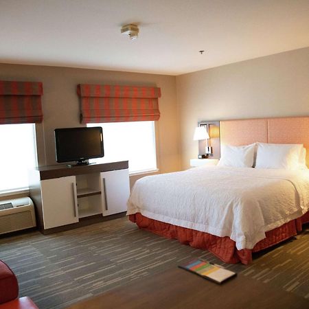 Hampton Inn & Suites Fresno Esterno foto