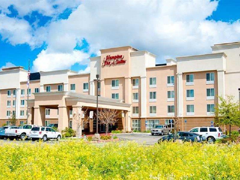 Hampton Inn & Suites Fresno Esterno foto