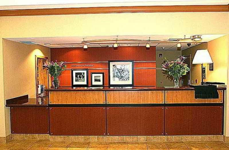 Hampton Inn & Suites Fresno Esterno foto